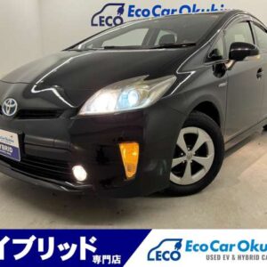 Ｈ２６年プリウスＳ(8137)ナビ 社外アルミホイル Ｂカメラ