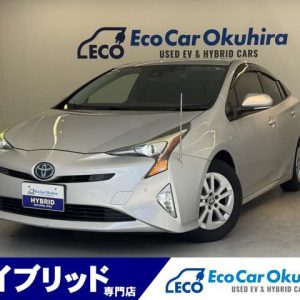 H28年プリウスS(1396)衝突被害軽減ブレーキ 純正ナビ Bカメラ