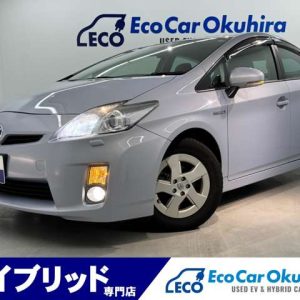 H21年プリウスS(7587)プラズマクラスター搭載LEDルームランプ