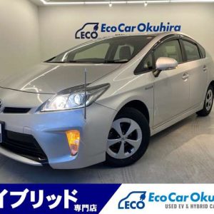 Ｈ２４年プリウスＳ(4833)純正ナビ ＴＶ Ｂカメラ ＢＴ接続  ＥＴＣ オートライト